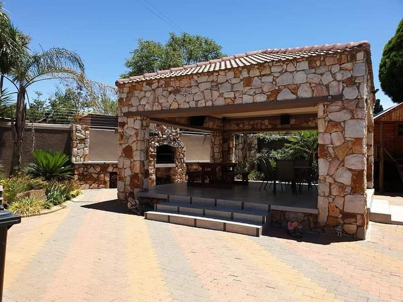 5 Bedroom Property for Sale in Vanderbijlpark SW 5 Gauteng