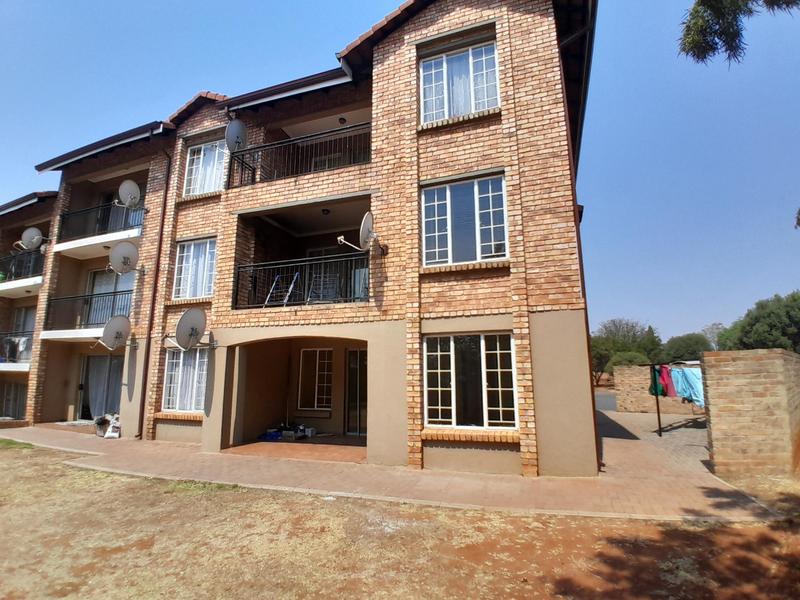 To Let 2 Bedroom Property for Rent in Heuweloord Gauteng