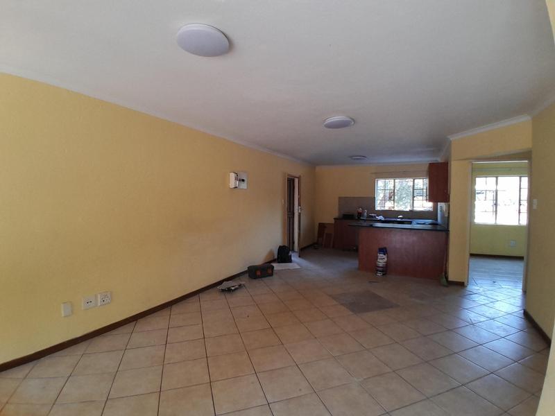 To Let 2 Bedroom Property for Rent in Heuweloord Gauteng