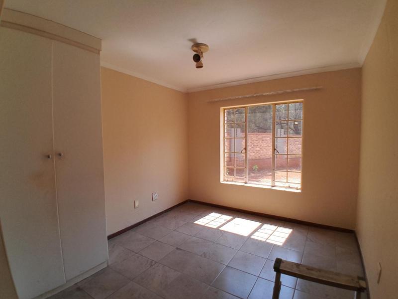 To Let 2 Bedroom Property for Rent in Heuweloord Gauteng