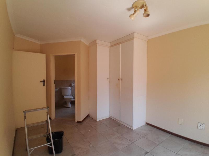 To Let 2 Bedroom Property for Rent in Heuweloord Gauteng