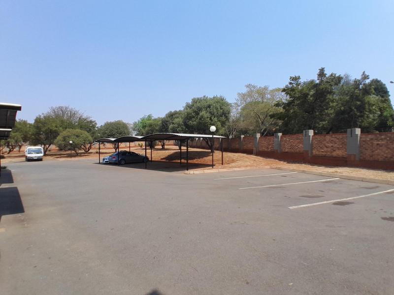 To Let 2 Bedroom Property for Rent in Heuweloord Gauteng