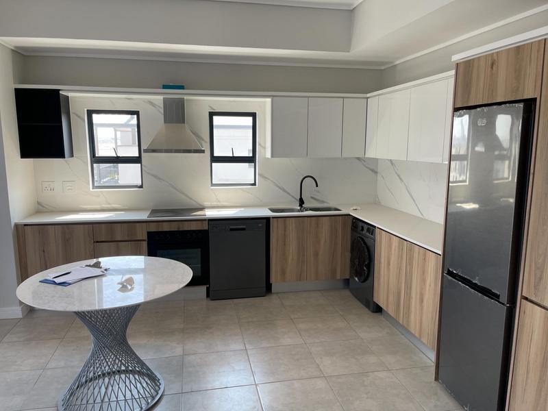 To Let 2 Bedroom Property for Rent in Waterfall Gauteng