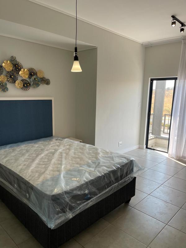 To Let 2 Bedroom Property for Rent in Waterfall Gauteng