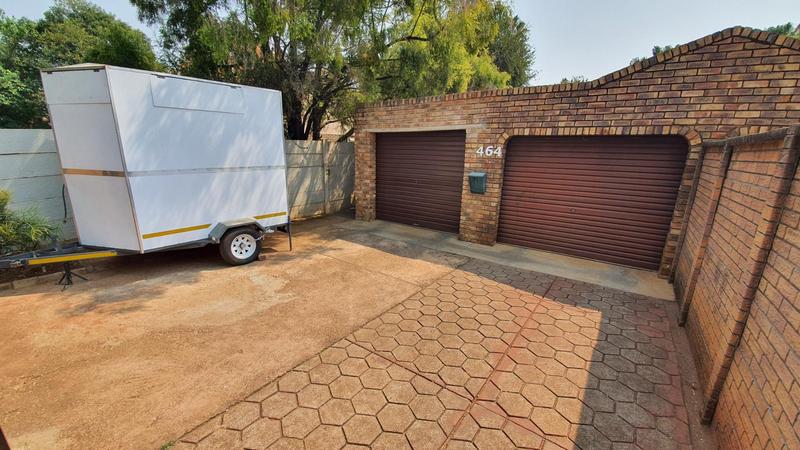 2 Bedroom Property for Sale in Doornpoort Gauteng