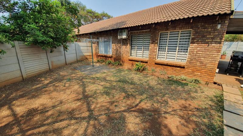 2 Bedroom Property for Sale in Doornpoort Gauteng