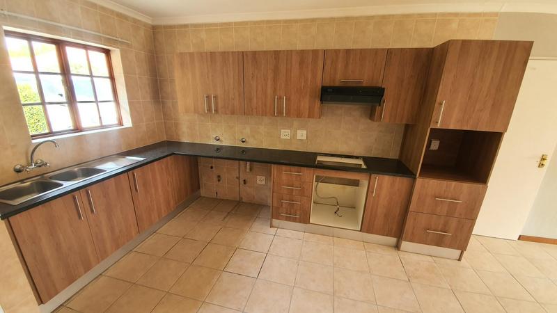 2 Bedroom Property for Sale in Montana Tuine Gauteng