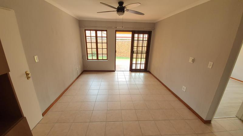 2 Bedroom Property for Sale in Montana Tuine Gauteng