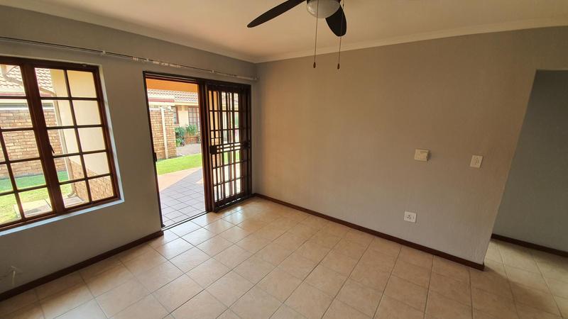 2 Bedroom Property for Sale in Montana Tuine Gauteng