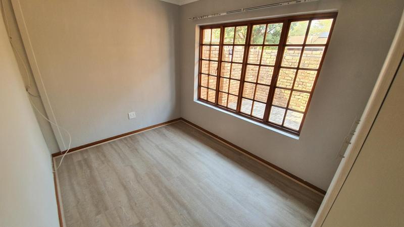 2 Bedroom Property for Sale in Montana Tuine Gauteng