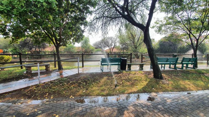 2 Bedroom Property for Sale in Montana Tuine Gauteng