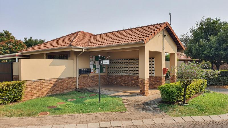 2 Bedroom Property for Sale in Montana Tuine Gauteng