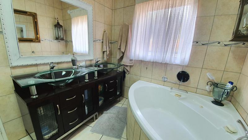 3 Bedroom Property for Sale in Montana Tuine Gauteng