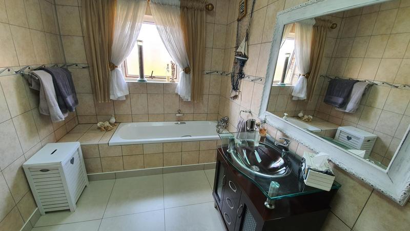 3 Bedroom Property for Sale in Montana Tuine Gauteng