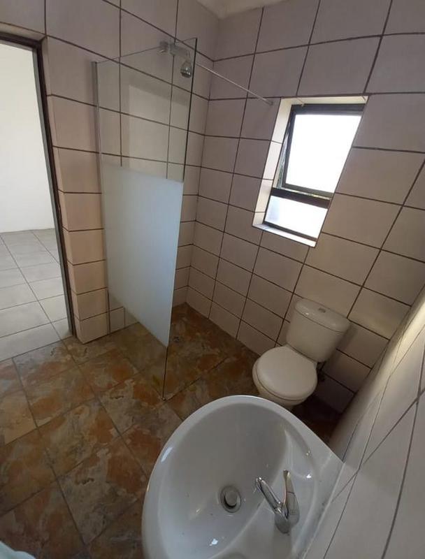 1 Bedroom Property for Sale in Buccleuch Gauteng