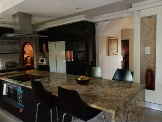 3 Bedroom Property for Sale in Buccleuch Gauteng