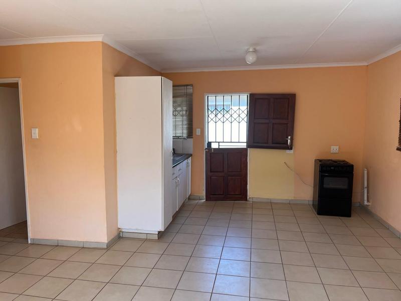 To Let 3 Bedroom Property for Rent in Protea Glen Gauteng