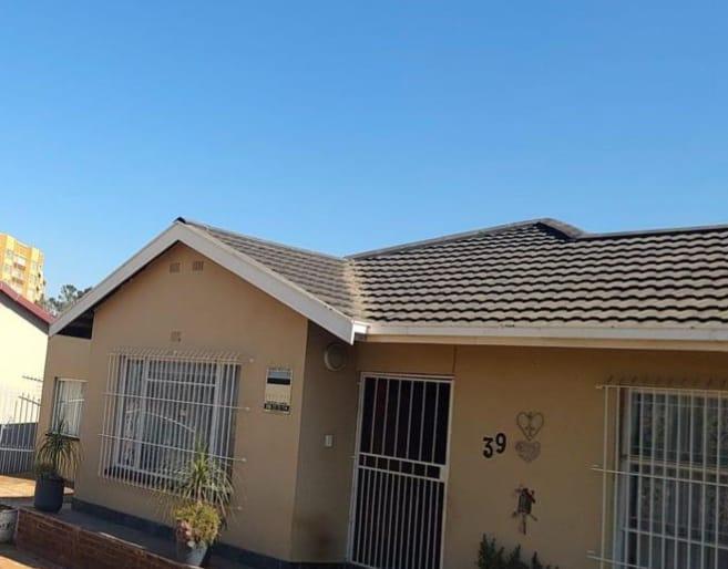 3 Bedroom Property for Sale in Marlands Gauteng