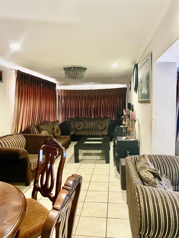 3 Bedroom Property for Sale in Wychwood Gauteng