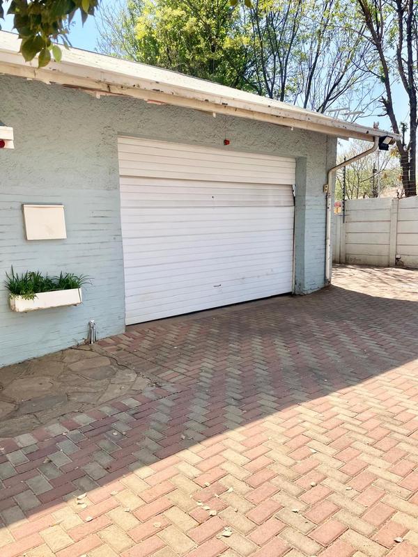 3 Bedroom Property for Sale in Wychwood Gauteng