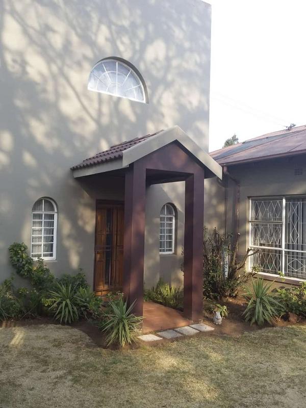 4 Bedroom Property for Sale in Malvern East Gauteng