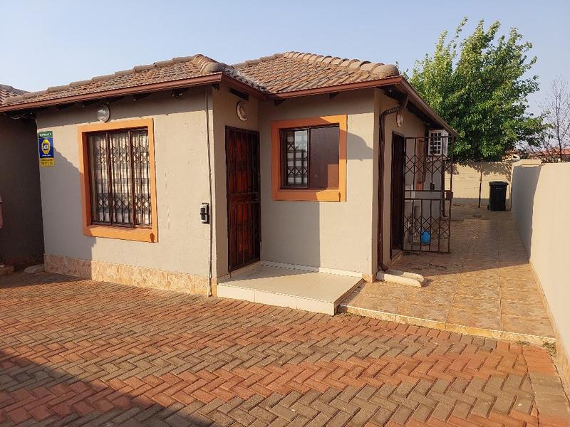 To Let 3 Bedroom Property for Rent in Dawn Park Gauteng