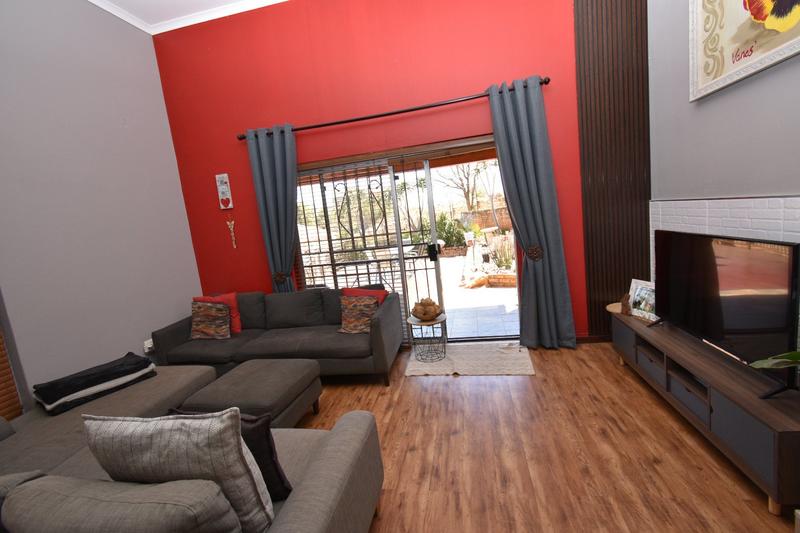 2 Bedroom Property for Sale in Kenmare Gauteng