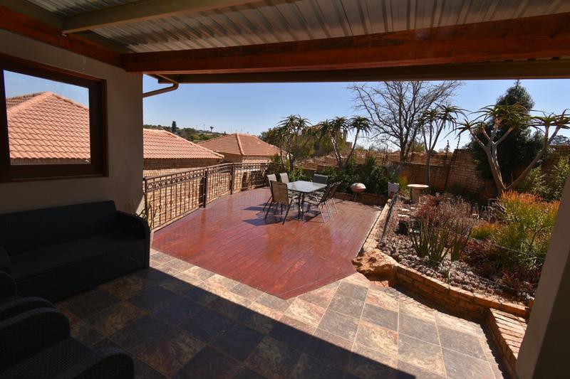 2 Bedroom Property for Sale in Kenmare Gauteng