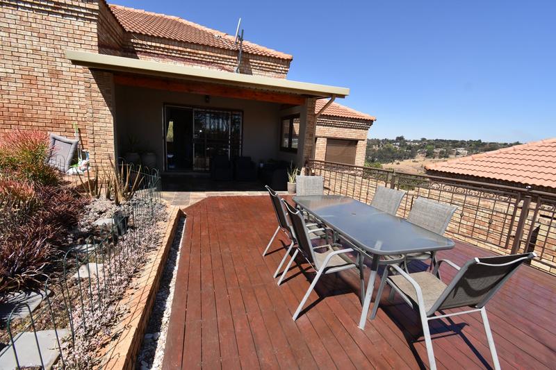 2 Bedroom Property for Sale in Kenmare Gauteng