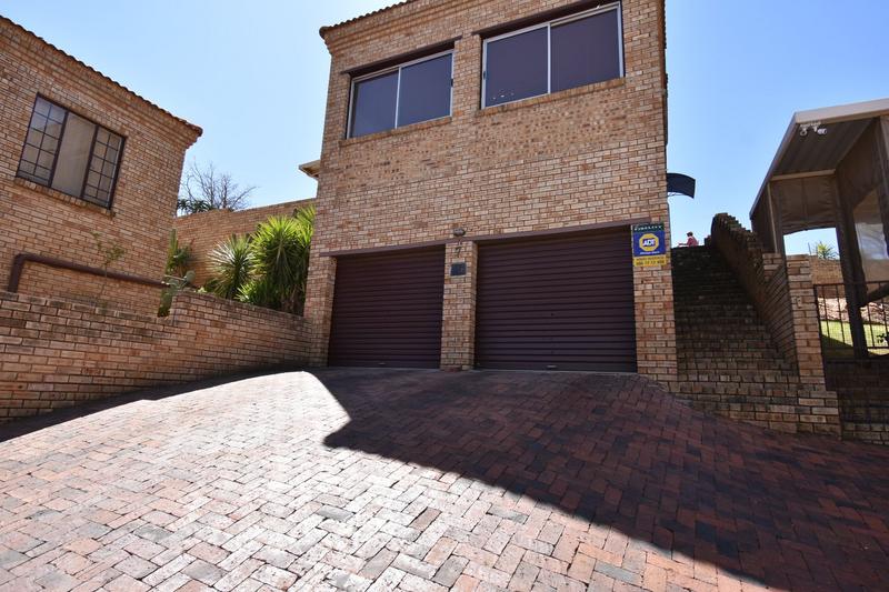 2 Bedroom Property for Sale in Kenmare Gauteng