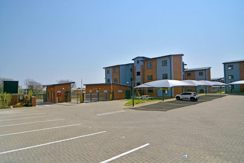 To Let 2 Bedroom Property for Rent in Grand Central Gauteng