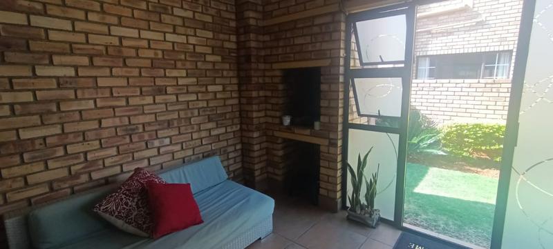 To Let 3 Bedroom Property for Rent in Ruimsig A H Gauteng