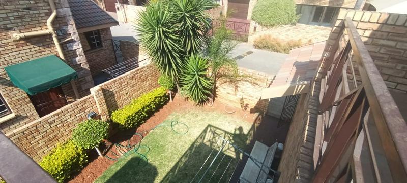 To Let 3 Bedroom Property for Rent in Ruimsig A H Gauteng