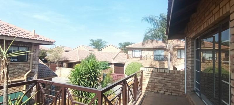 To Let 3 Bedroom Property for Rent in Ruimsig A H Gauteng