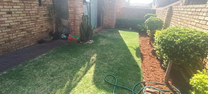 To Let 3 Bedroom Property for Rent in Ruimsig A H Gauteng