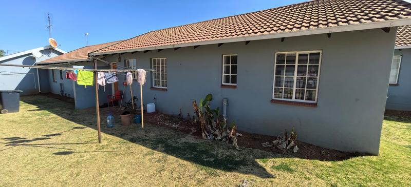 3 Bedroom Property for Sale in Roodepoort West Gauteng