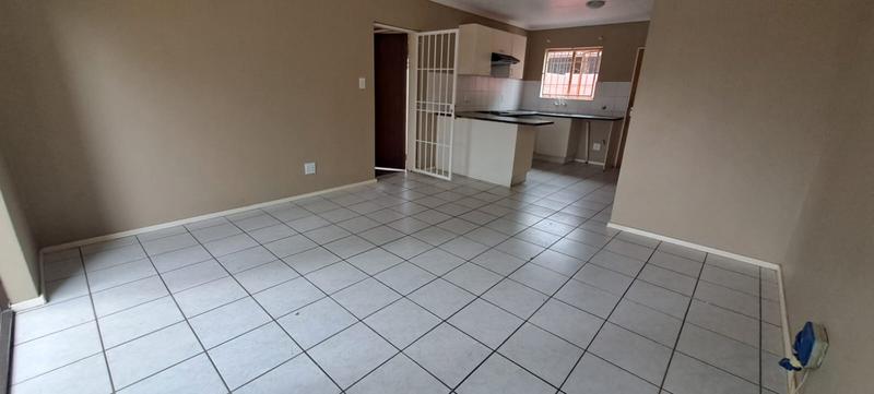 To Let 3 Bedroom Property for Rent in Weltevreden Park Gauteng