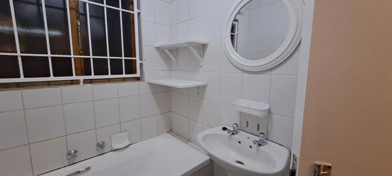 To Let 3 Bedroom Property for Rent in Weltevreden Park Gauteng