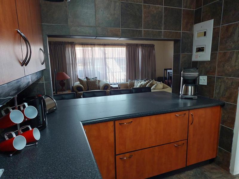 To Let 2 Bedroom Property for Rent in Dayanglen Gauteng