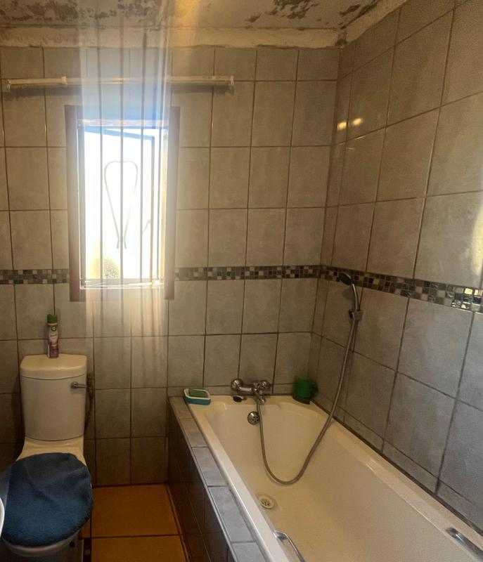 4 Bedroom Property for Sale in Vosloorus Gauteng