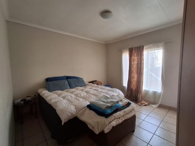 2 Bedroom Property for Sale in The Orchards Gauteng