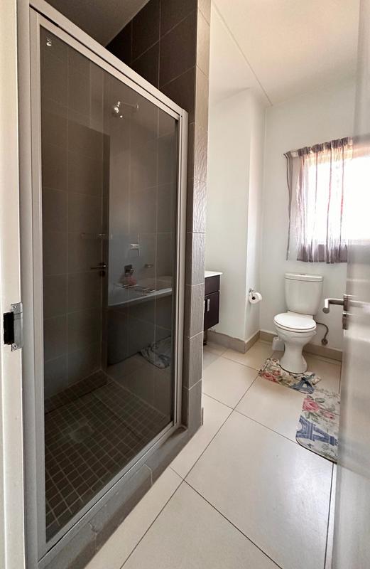 To Let 2 Bedroom Property for Rent in Magaliessig Gauteng