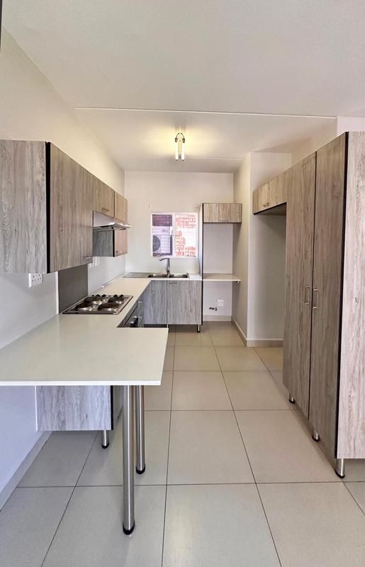 To Let 2 Bedroom Property for Rent in Magaliessig Gauteng