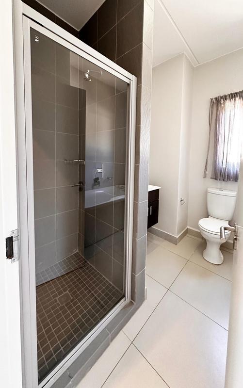 To Let 2 Bedroom Property for Rent in Magaliessig Gauteng