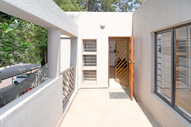 To Let 2 Bedroom Property for Rent in Bryanston Gauteng