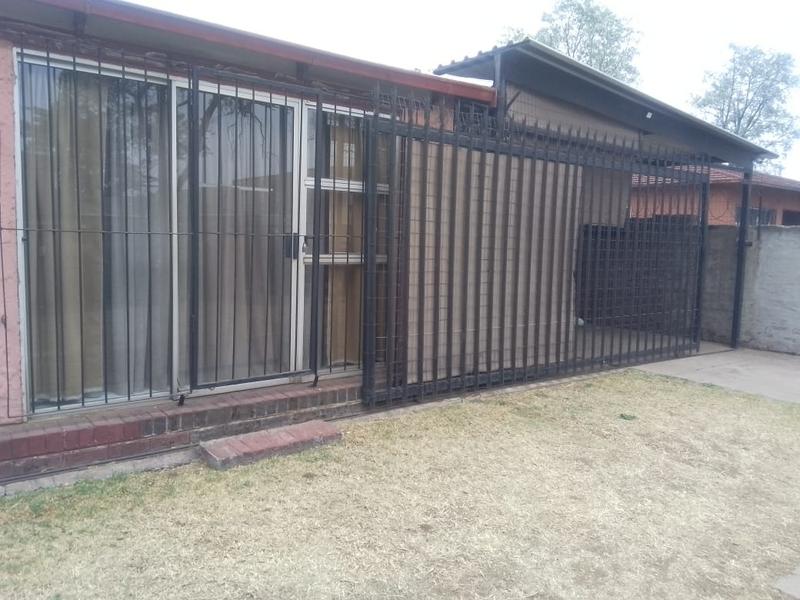 3 Bedroom Property for Sale in Vanderbijlpark CW 3 Gauteng