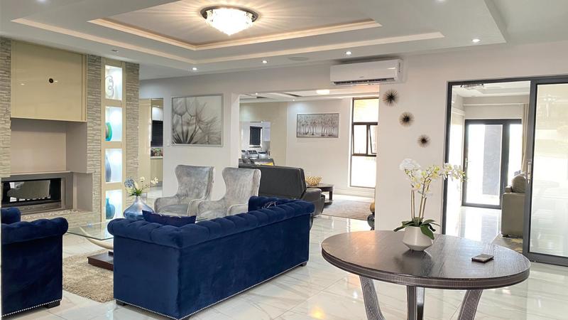 5 Bedroom Property for Sale in Copperleaf Estate Gauteng