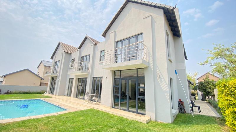 4 Bedroom Property for Sale in Copperleaf Estate Gauteng