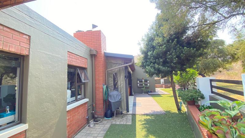 3 Bedroom Property for Sale in Copperleaf Estate Gauteng