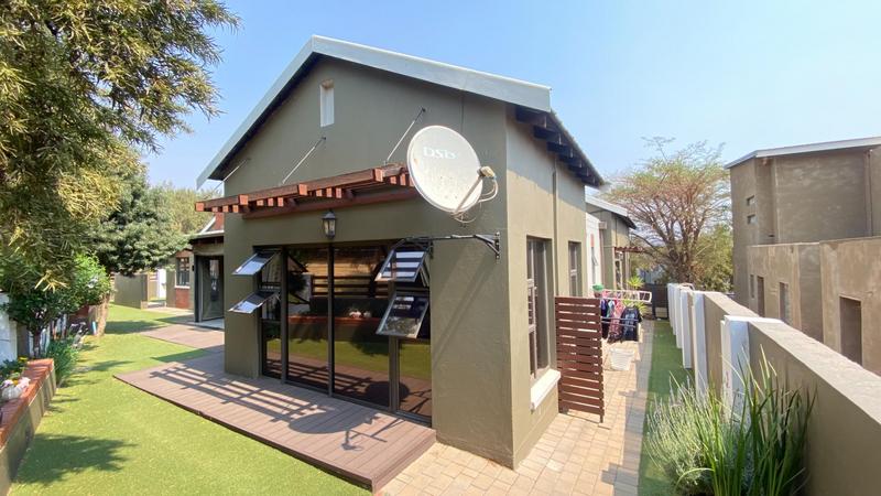 3 Bedroom Property for Sale in Copperleaf Estate Gauteng